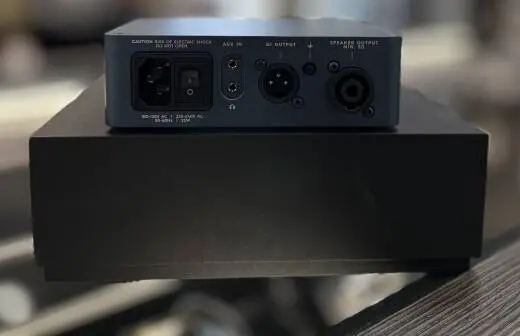 Alpha-Omega 200 Bass Amplifier 2